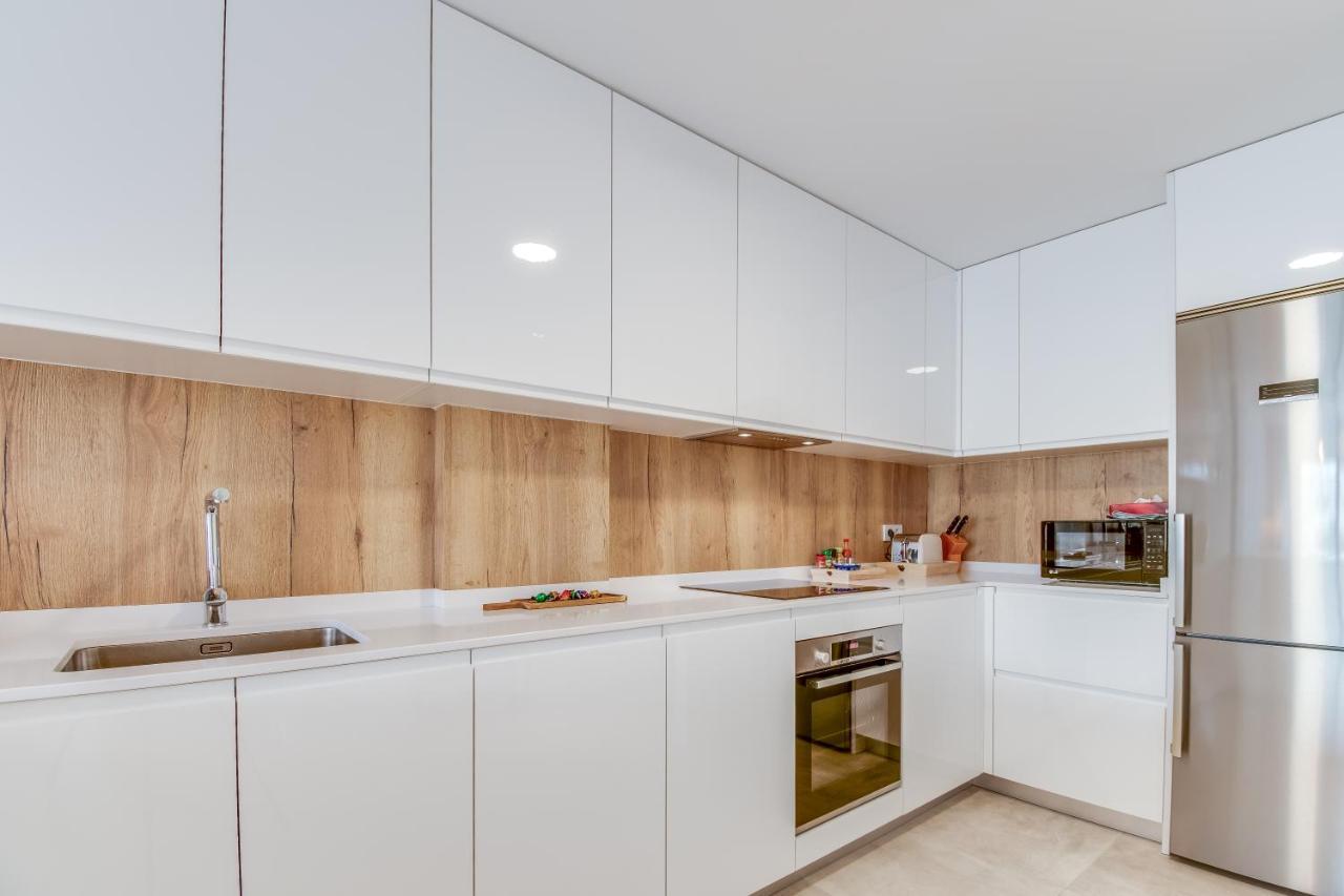 New! First-rental Estepona! Appartement *