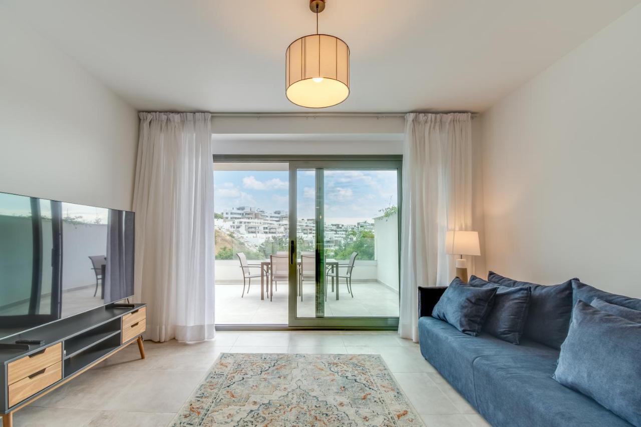New! First-rental Estepona! Appartement *